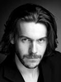 http://images.castcall.blue-compass.com.s3.amazonaws.com/portfolio/375/375918.jpg