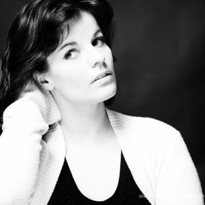 http://images.castcall.blue-compass.com.s3.amazonaws.com/portfolio/241/241796.jpg