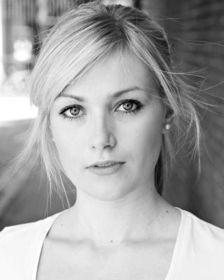 http://images.castcall.blue-compass.com.s3.amazonaws.com/portfolio/303/303355.jpg
