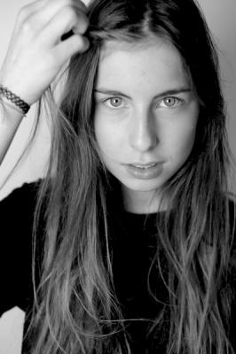 http://images.castcall.blue-compass.com.s3.amazonaws.com/portfolio/304/304769.jpg
