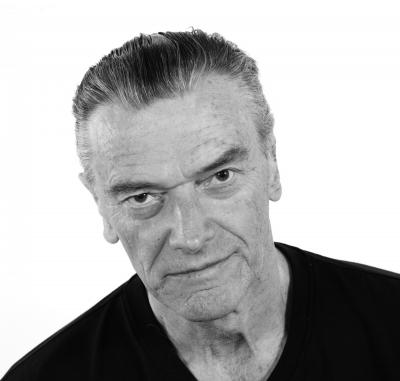 http://images.castcall.blue-compass.com.s3.amazonaws.com/portfolio/326/326334.jpg