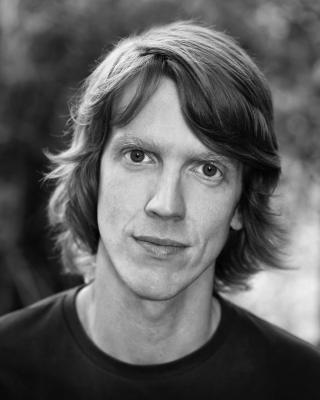 http://images.castcall.blue-compass.com.s3.amazonaws.com/portfolio/344/344819.jpg