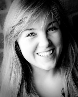 http://images.castcall.blue-compass.com.s3.amazonaws.com/portfolio/358/358454.jpg