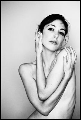 http://images.castcall.blue-compass.com.s3.amazonaws.com/portfolio/367/367911.jpg