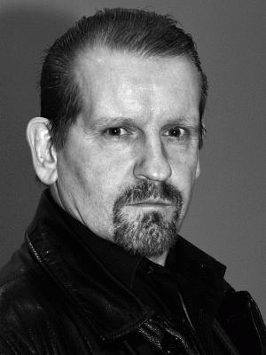 http://images.castcall.blue-compass.com.s3.amazonaws.com/portfolio/371/371107.jpg