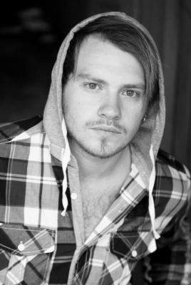 http://images.castcall.blue-compass.com.s3.amazonaws.com/portfolio/405/405050.jpg