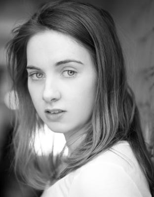 http://images.castcall.blue-compass.com.s3.amazonaws.com/portfolio/465/465354.jpg