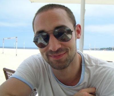 http://images.castcall.blue-compass.com.s3.amazonaws.com/portfolio/477/477765.jpg