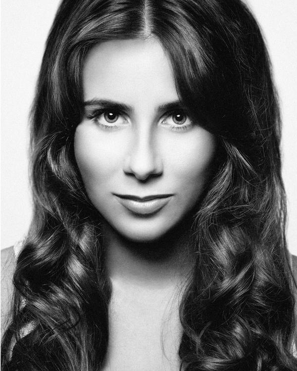http://images.castcall.blue-compass.com.s3.amazonaws.com/portfolio/561/561653.jpg