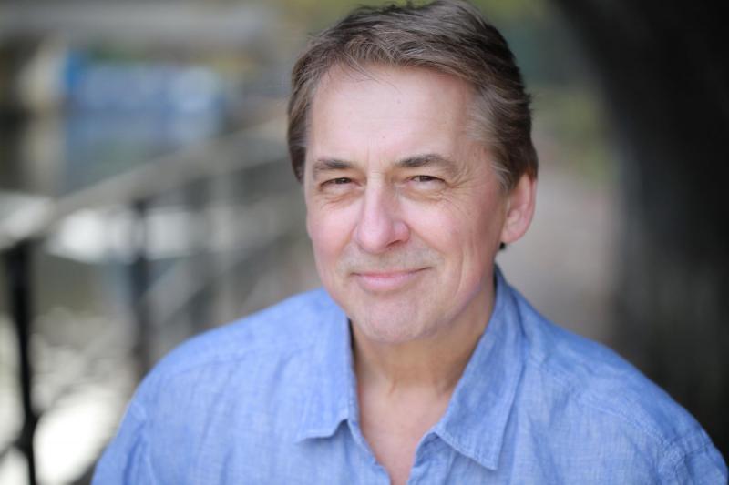 http://images.castcall.blue-compass.com.s3.amazonaws.com/portfolio/582/582203.jpg