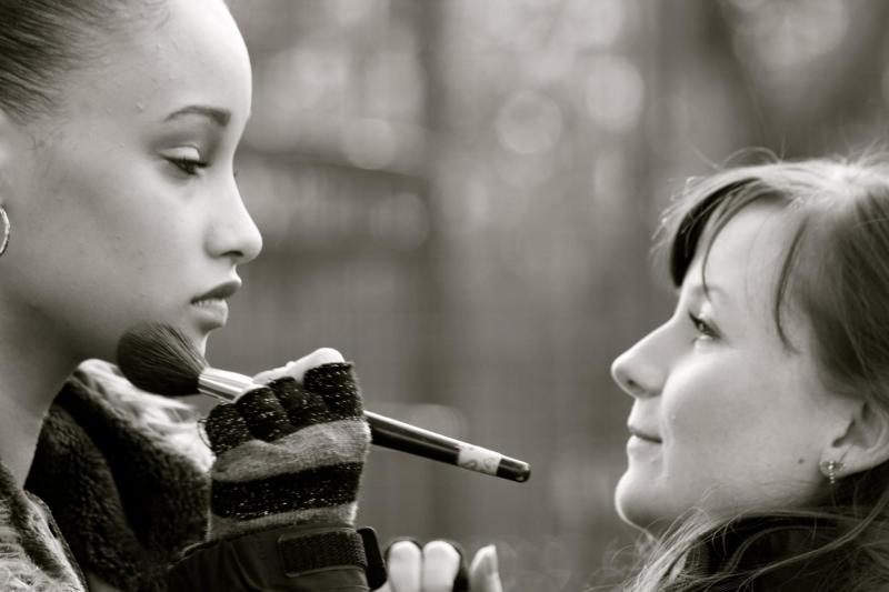 http://images.castcall.blue-compass.com.s3.amazonaws.com/portfolio/589/589883.jpg