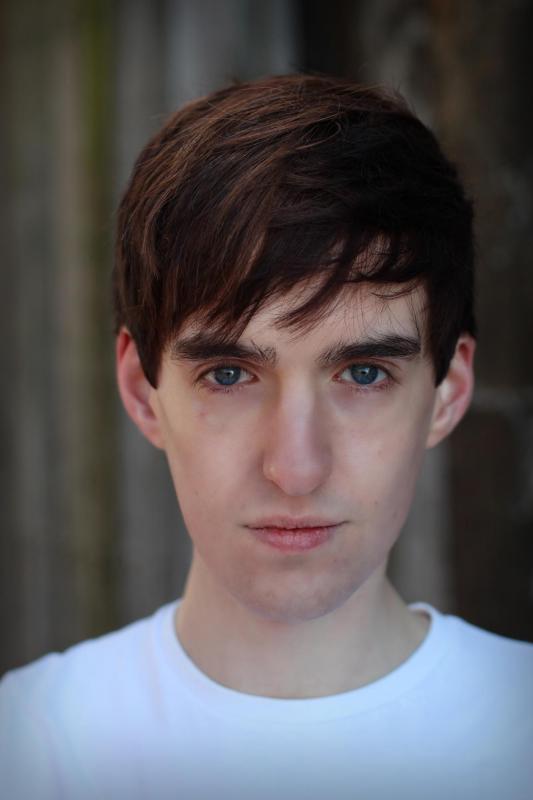 http://images.castcall.blue-compass.com.s3.amazonaws.com/portfolio/602/602903.jpg